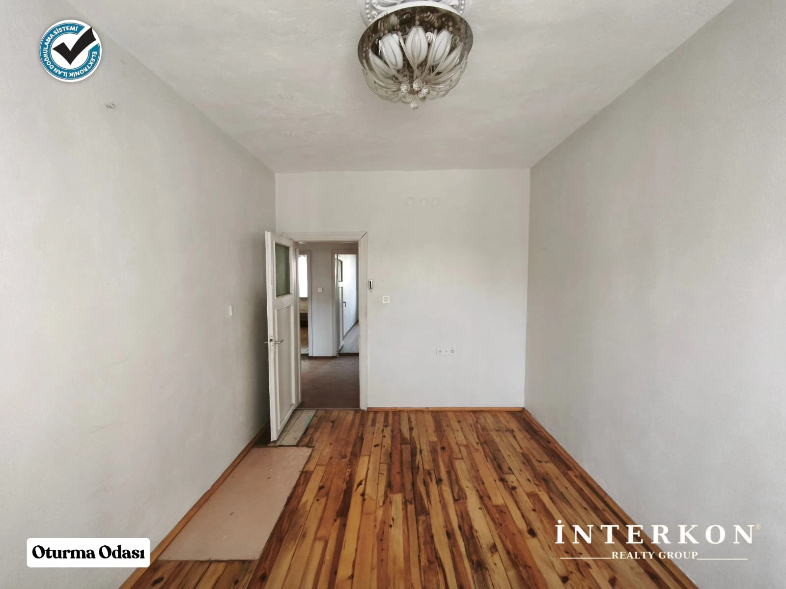 KONYA MERAM ÇOMAKLI MAHALLESİ SATILIK MÜSTAKİL 4+1 EV!